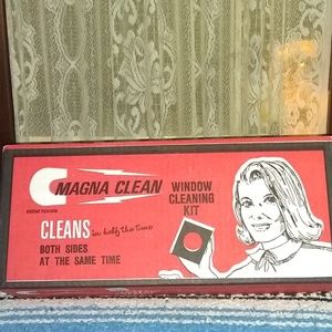 Vintage Magna Clean Windows